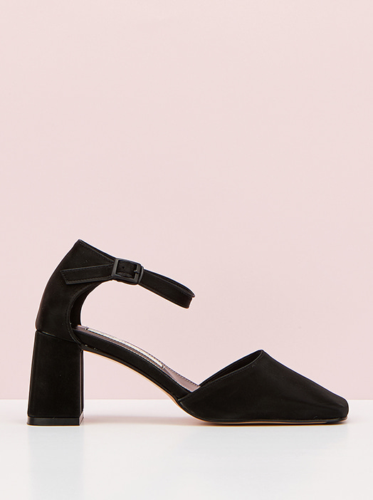 Square Ankle Heel (Black)