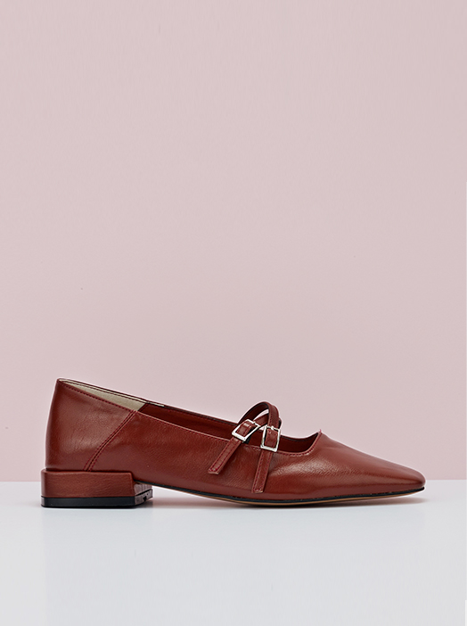 Two Strap Flat (Red Brown)