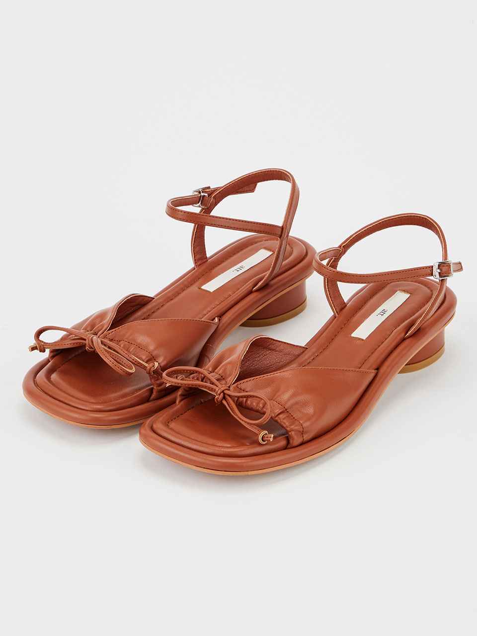[바로 배송]Ribbon shirring sandals (Brown)
